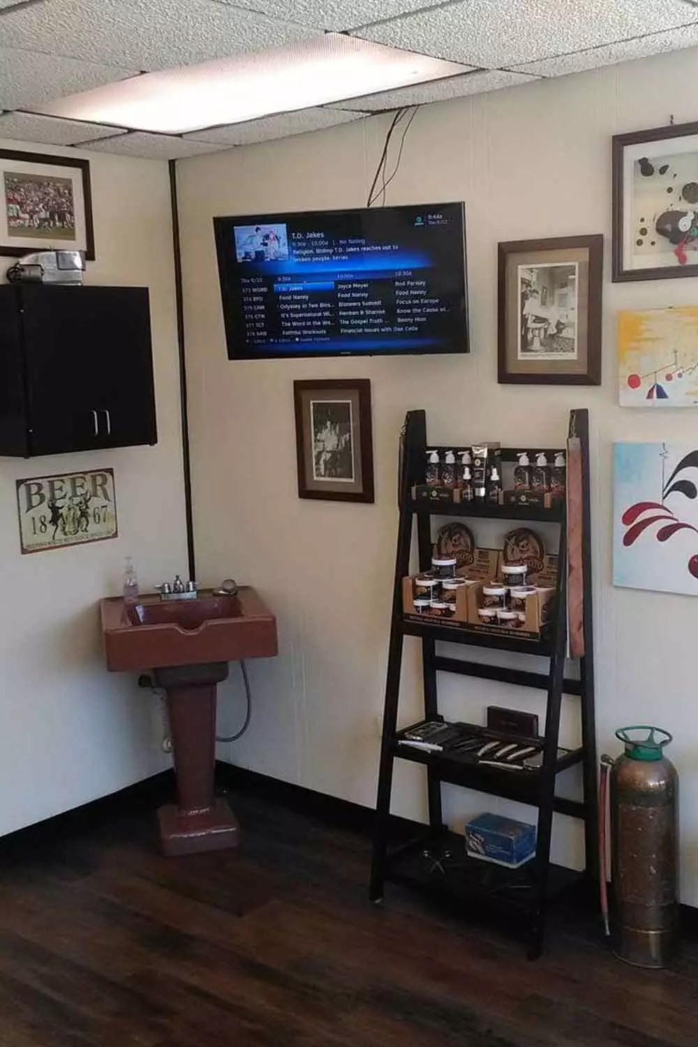 Joes Throwback Barber Shop 3