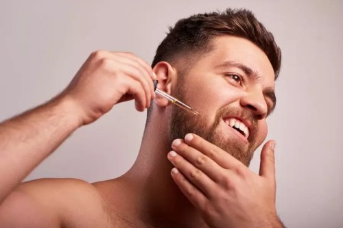 How To Apply Beard Oil #beard #beardcare #menshairstyle #menshaircuts