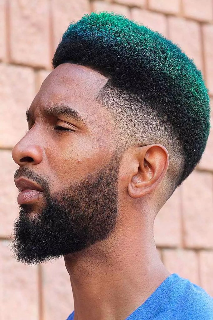 The Rounded Top #blackmenhaircuts #haircutsforblackmen #blackhair #blackhaircuts 