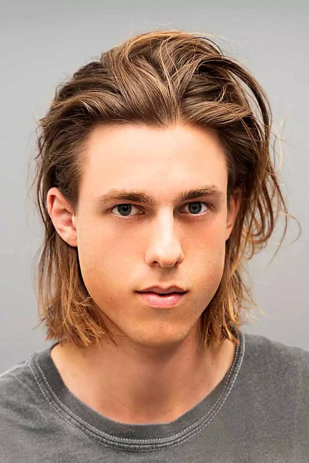 Long Slick Back Hair #promhairstyles #promhairstylesformen #formalhairstyles #mensformalhairstyles