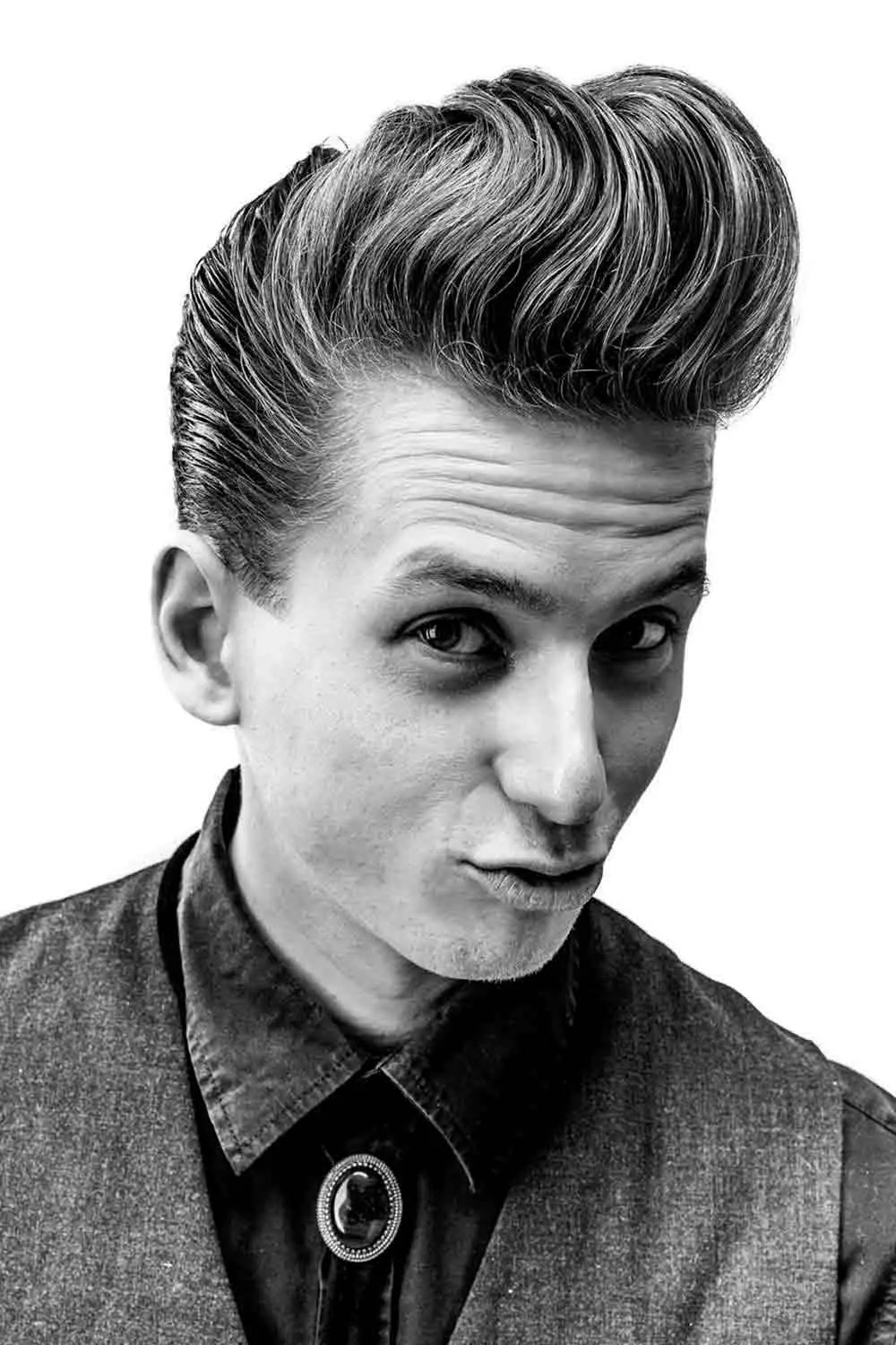 Pompadour #promhairstyles #promhairstylesformen #formalhairstyles #mensformalhairstyles