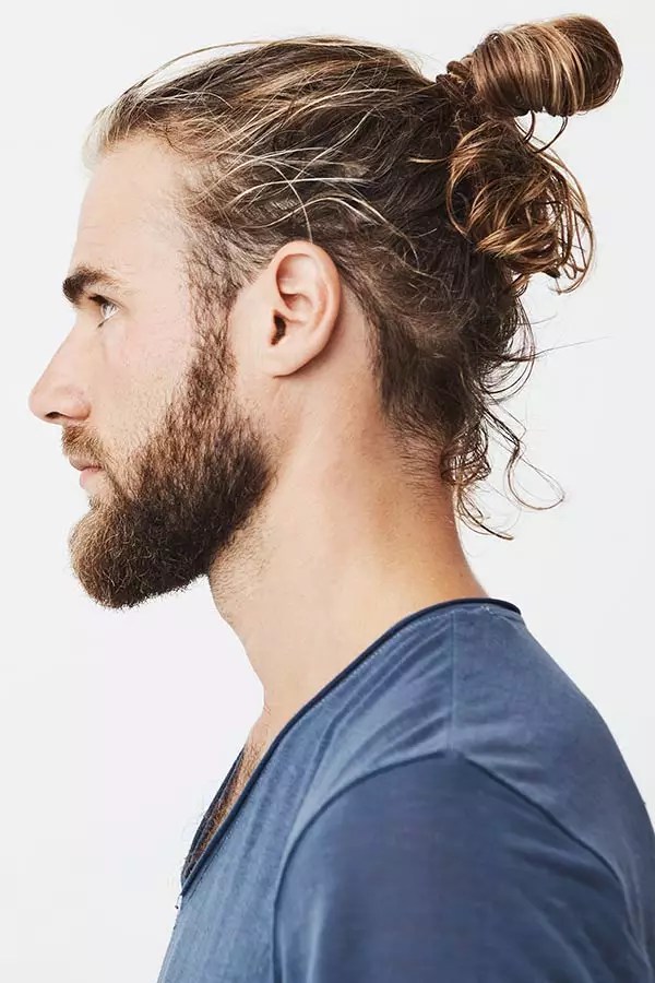 High Curly Messy Bun #samuraihair #samuraibun #manbun