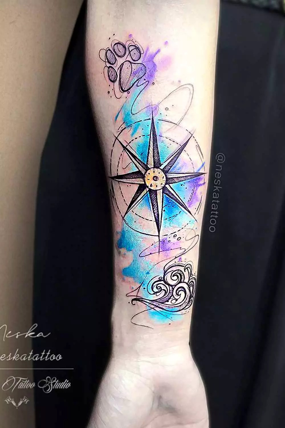 Compass Tattoo #tattoosformen #tattoosmen #besttattoos #tattoo